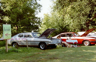 Ford Youngtimer und Capri Kultautos in Bad Aibling
Ford Youngtimer and Capri cult cars in Bad Aibling
Ford Youngtimer et Capri Kultautos  Bad Aibling
